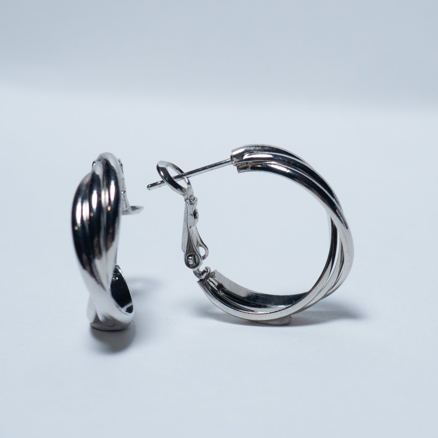 Semmi Small Swirl Hoop Earrings