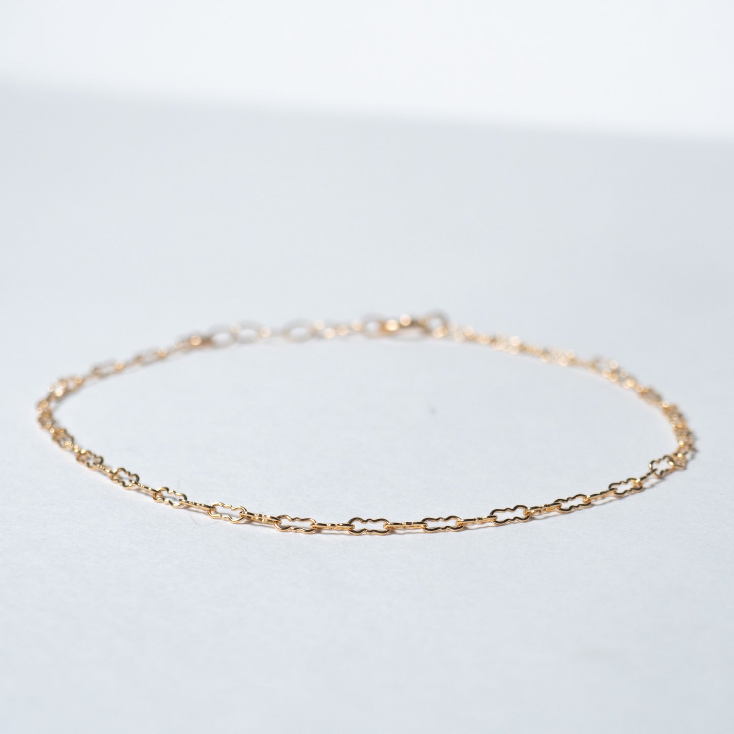 Gold Dainty Krinkle Chain Bracelet