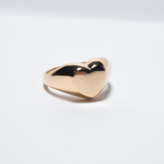 Ray 18k Gold Heart Signet Ring