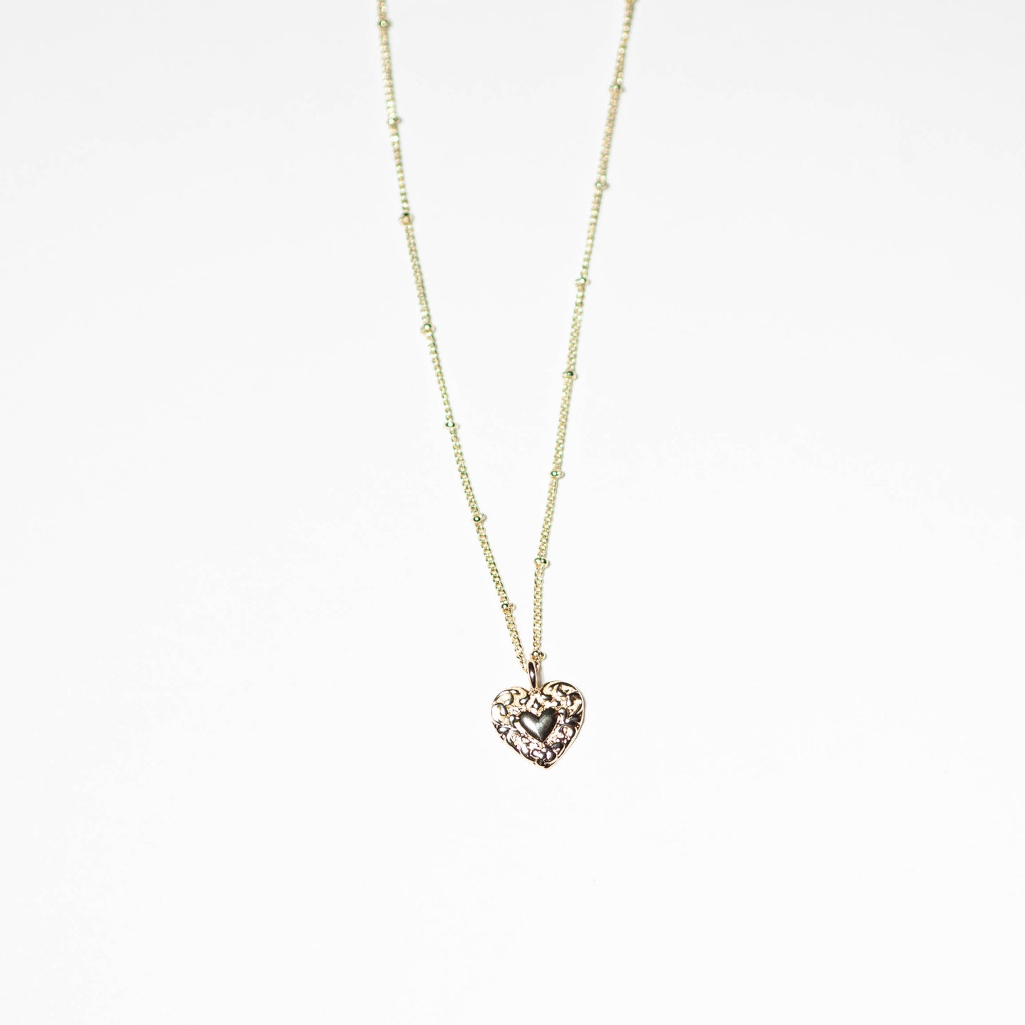 Vayü Vintage Milagro Heart Necklace